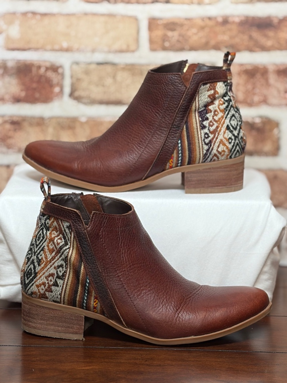 Inkkas Brown Leather Woven Textile Aztec Heel Zip Ankle Booties Women Size 9